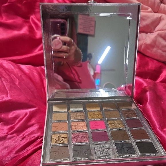 Jeffree Star Bridal Pallete "Star Wedding" - Picture 2 of 7